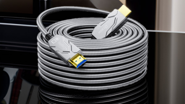 What are the advantages of fiber optic HDMI cables?