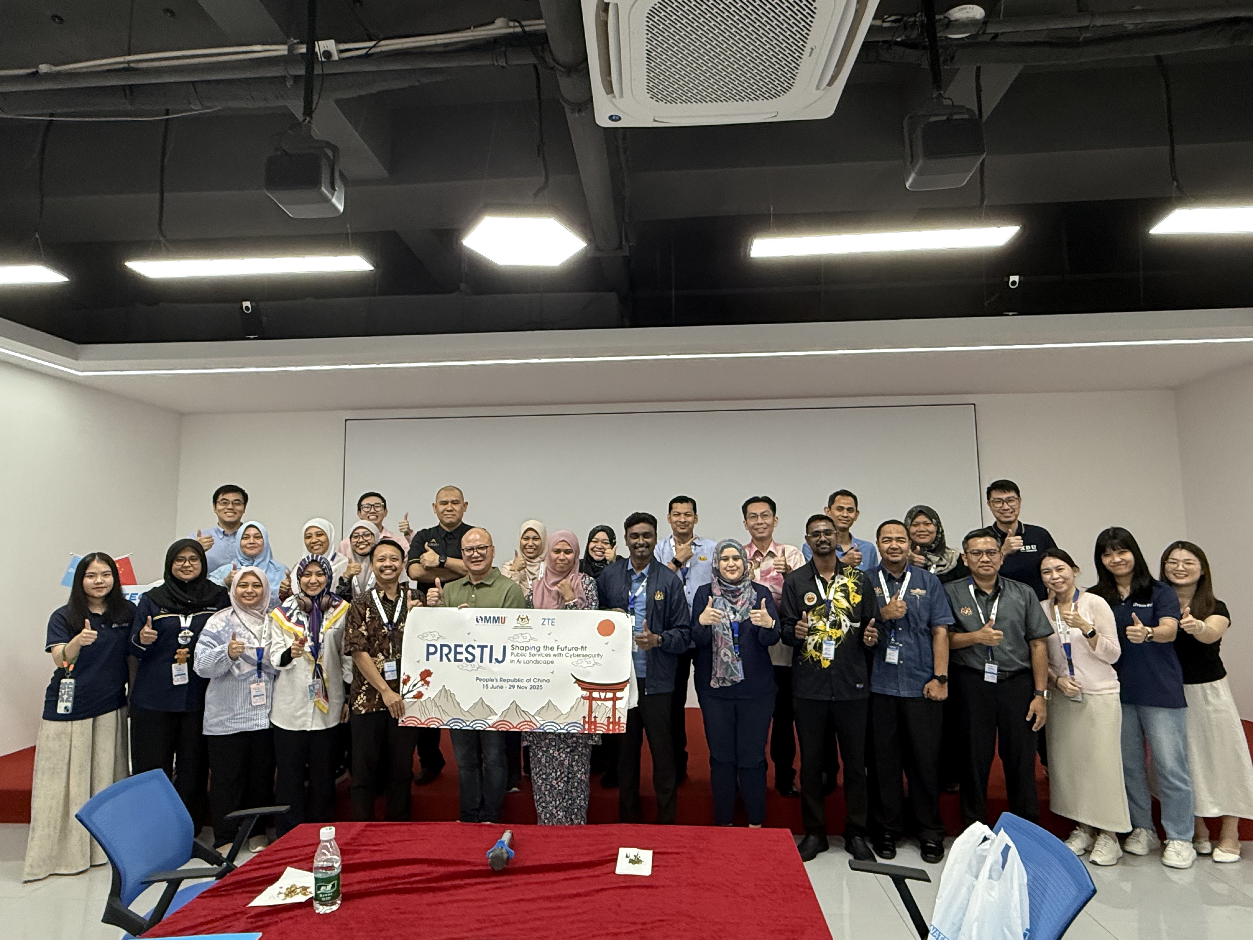 Warmly Welcome the Malaysian Government Delegation to DTECH Technology to Explore the New Future of Industrial IoT Intelligent Automation